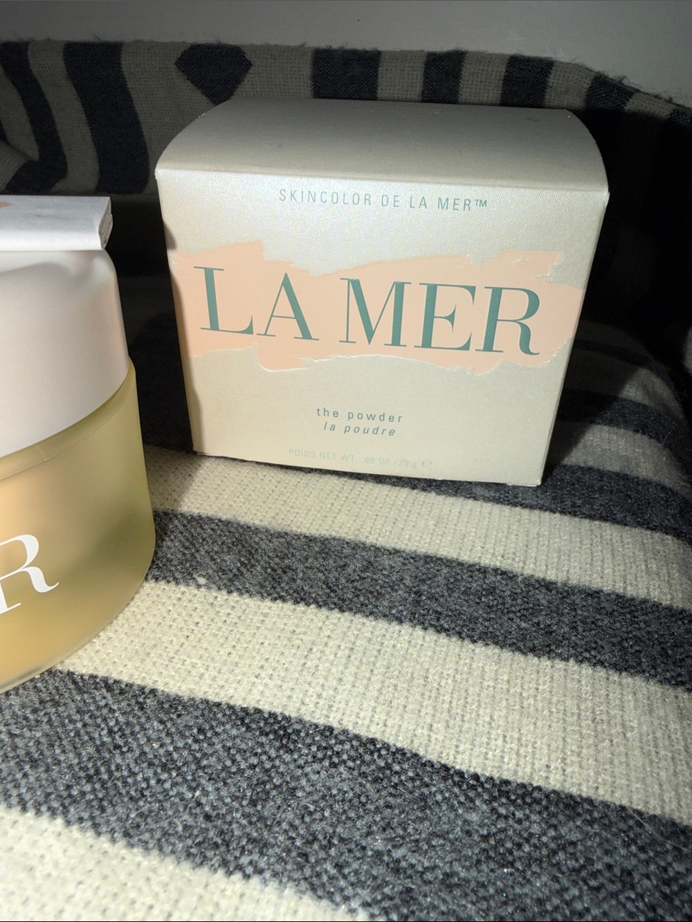 La Mer The Powder-05 Translucent - Picture 3 of 5